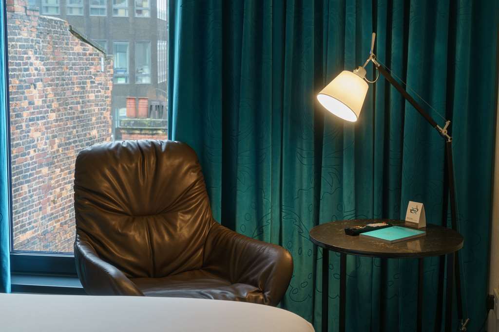 Motel One Koln-Neumarkt Номер фото